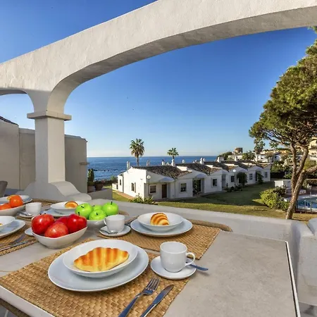 Vivi Homes - Nico Pool, Terrace & Sea View